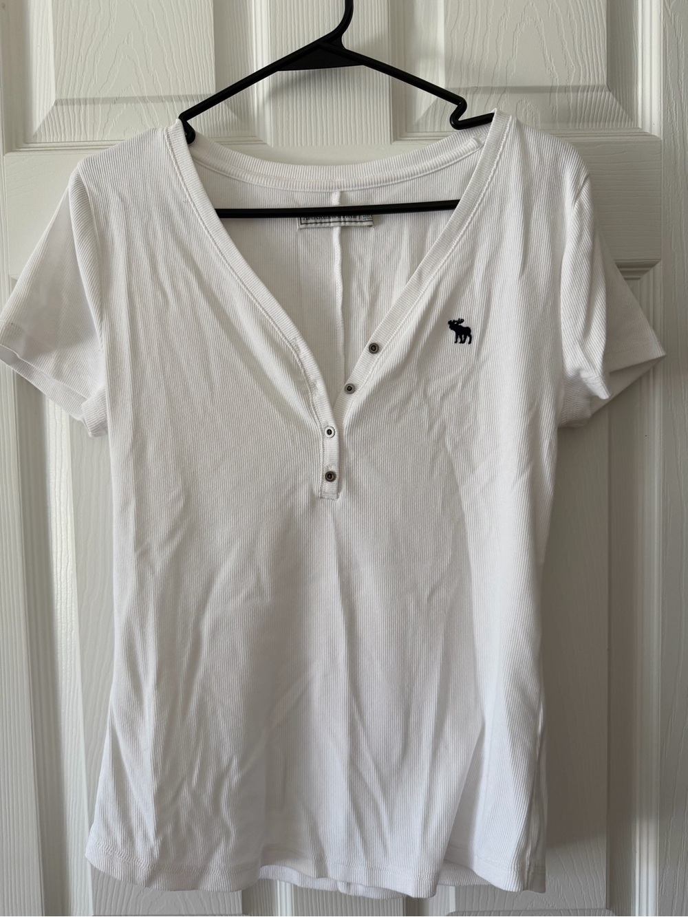 Abercrombie & Fitch White Short-Sleeve Henley Tee with Navy Moose Logo